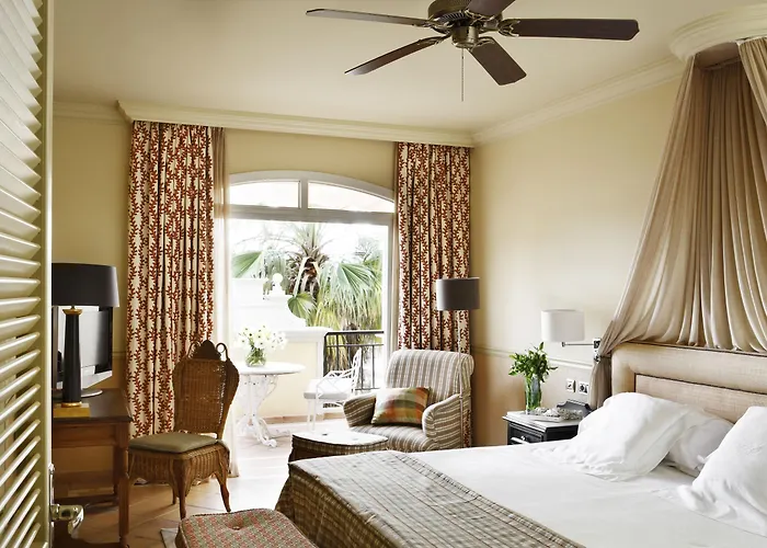 Bahia Del Duque 5*