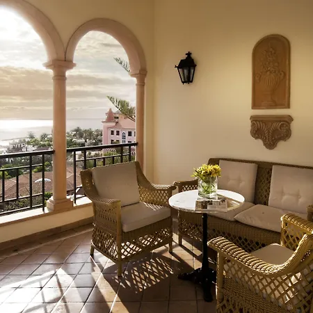 Hotel Bahia Del Duque 5*